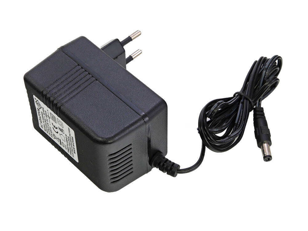 Nabíječka 12V / 1500mA pro dětská elektrická vozítka